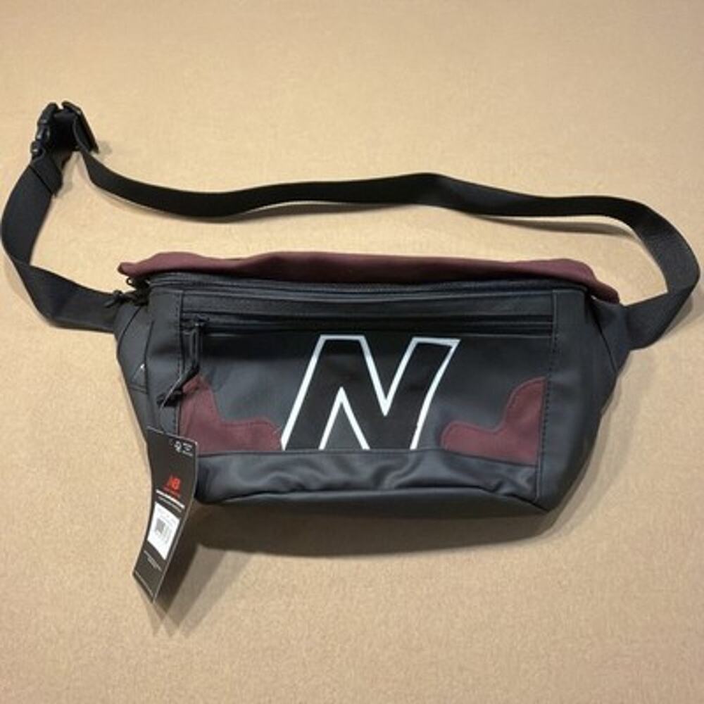 New Balance Legacy XLarge Waist Bag Black And Burgundy LAB21014
